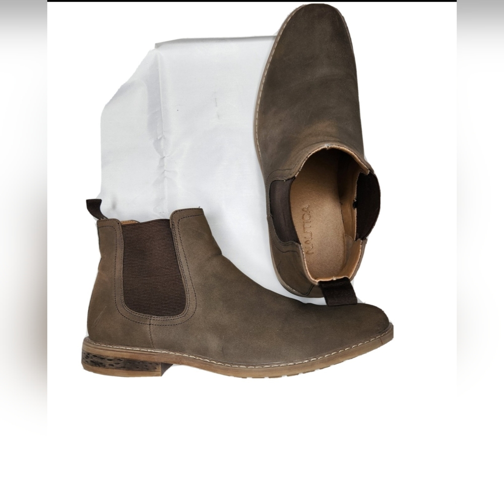 Nautica Men's Coffey Chelsea Boot size 9.5 Pre Owned Not in box